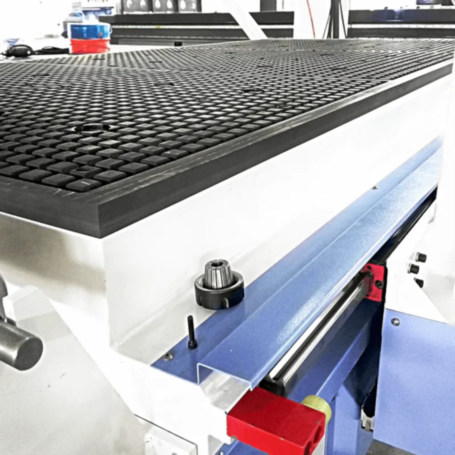 Фрезерный станок ЧПУ VENO K4 1325 (4 шпинделя: 2x6.0 кВт + 2x2.2 кВт) на стойке Syntec