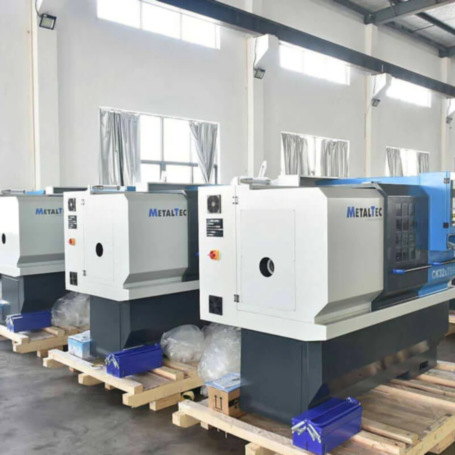 Токарный станок по металлу ЧПУ с прямой станиной MetalTec CK 36x750 