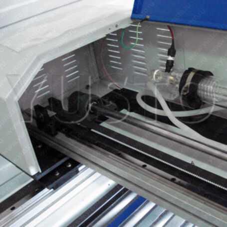 Широкоформатный лазерный станок CO2 KAMACH 1220 RFB