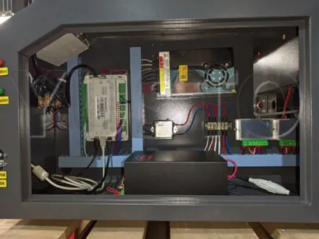 Настольный лазерный станок MINIMO 440