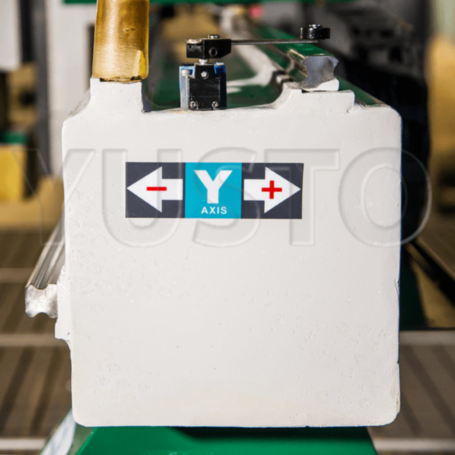 Фрезерный станок со сменой инструмента KAMACH 1325 ATC