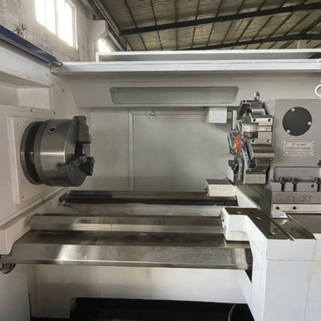 Токарный станок по металлу с ЧПУ MetalTec CK 40x750 с прямой станиной
