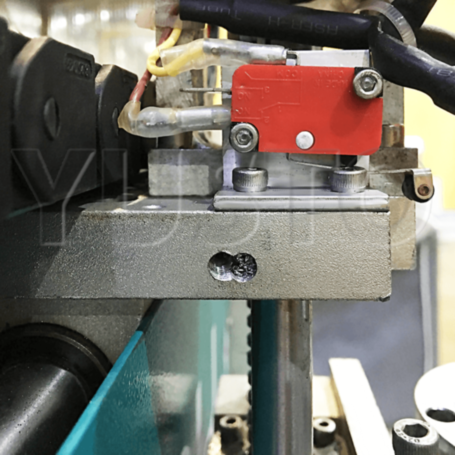 Настольный фрезерный станок ЧПУ KAMACH 6090T