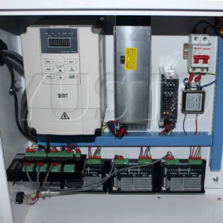 Настольный фрезерный станок с ЧПУ Kamach 6090T StartUp (900х600 мм, 2.2 кВт)