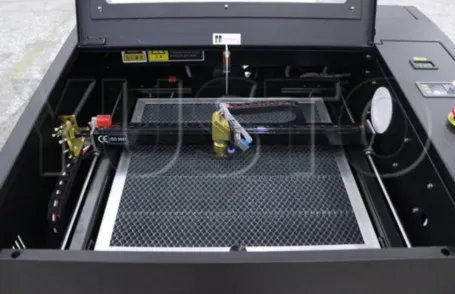 Лазерный гравировальный станок KAMACH 3040