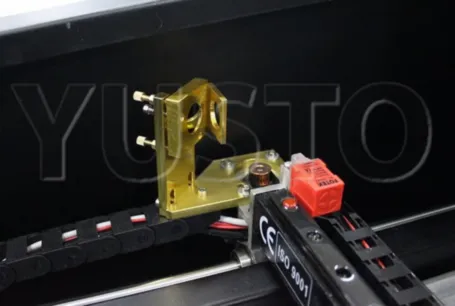 Лазерный гравировальный станок KAMACH 3040