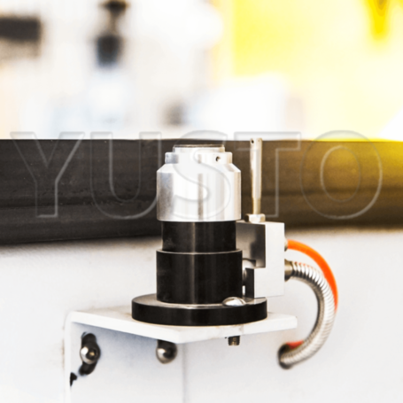 Фрезерный станок со сменой инструмента VENO UC481-1530