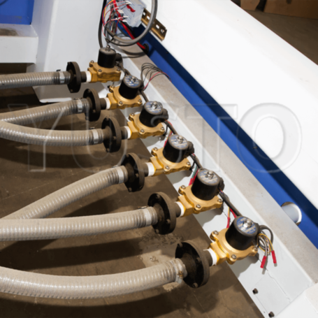 Деревообрабатывающий фрезерный станок со сменой инструмента VENO UC481-2030