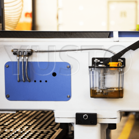 Деревообрабатывающий фрезерный станок со сменой инструмента VENO UC481-2030