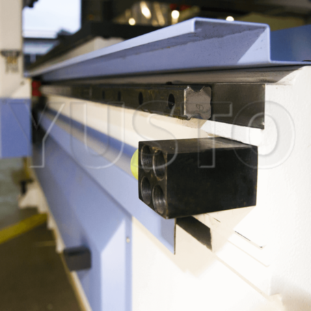 Деревообрабатывающий фрезерный станок со сменой инструмента VENO UC481-2030