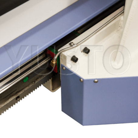 Фрезерный станок со сменой инструмента VENO UA481-2030