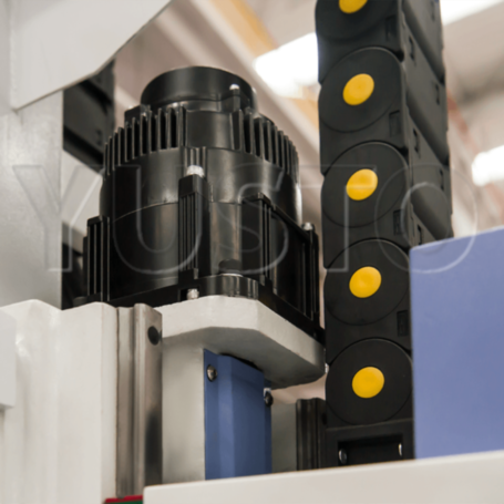 Фрезерный станок со сменой инструмента VENO UA481-1325-A4