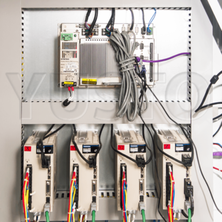 Фрезерный станок со сменой инструмента VENO UA481-1530-A4