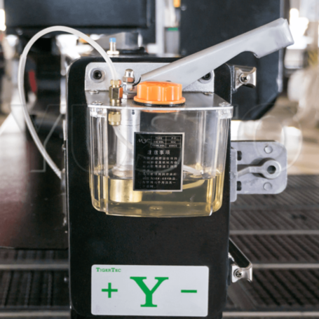 Фрезерный станок ЧПУ по дереву TigerTec TR408AD-1325