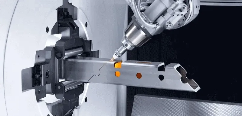 Отклоняемая лазерная головка на лазерном станке Отклоняемая лазерная головка на лазерном станке